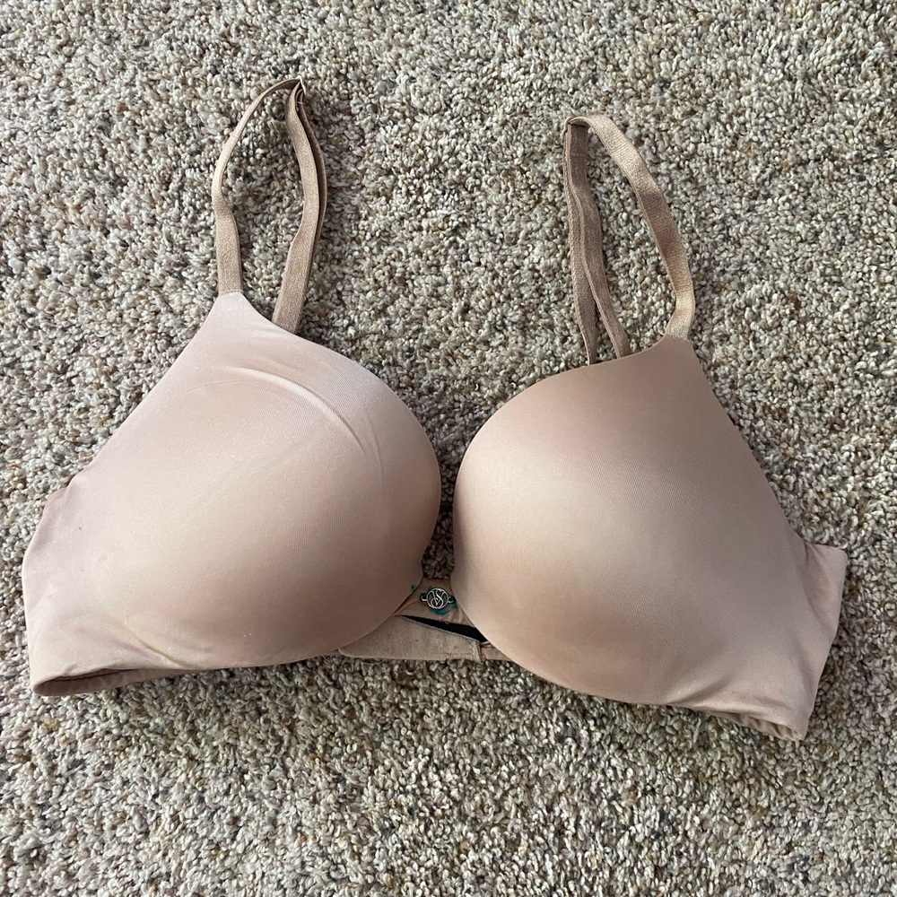 So Obsessed by Victorias Secret 32C push-up Bra
